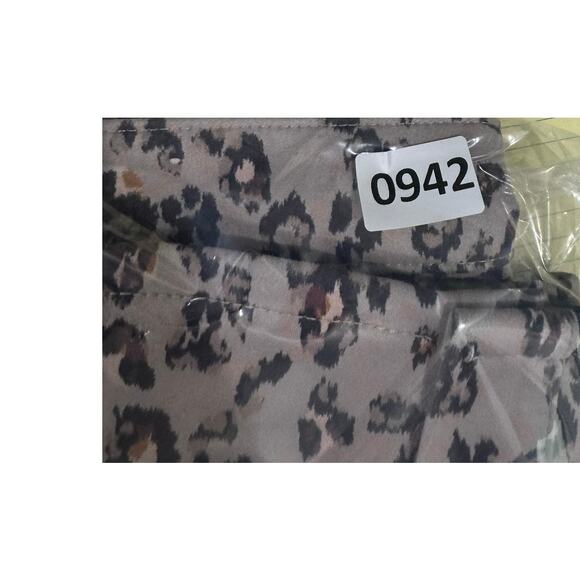 Maurices Suede 6 Pencil Skirt Button Skirt Polyester Blend Cheetah Print Tan - Picture 7 of 7